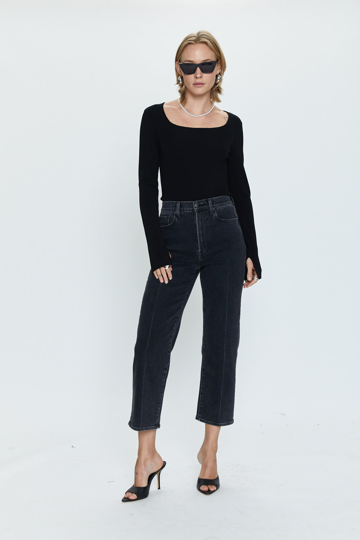 Cassie Crop Super High Rise Straight - Black Box
            
              Sale